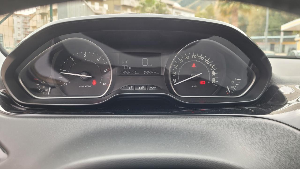 Peugeot 208 BlueHDi 100 S&S 5 porte GT Line