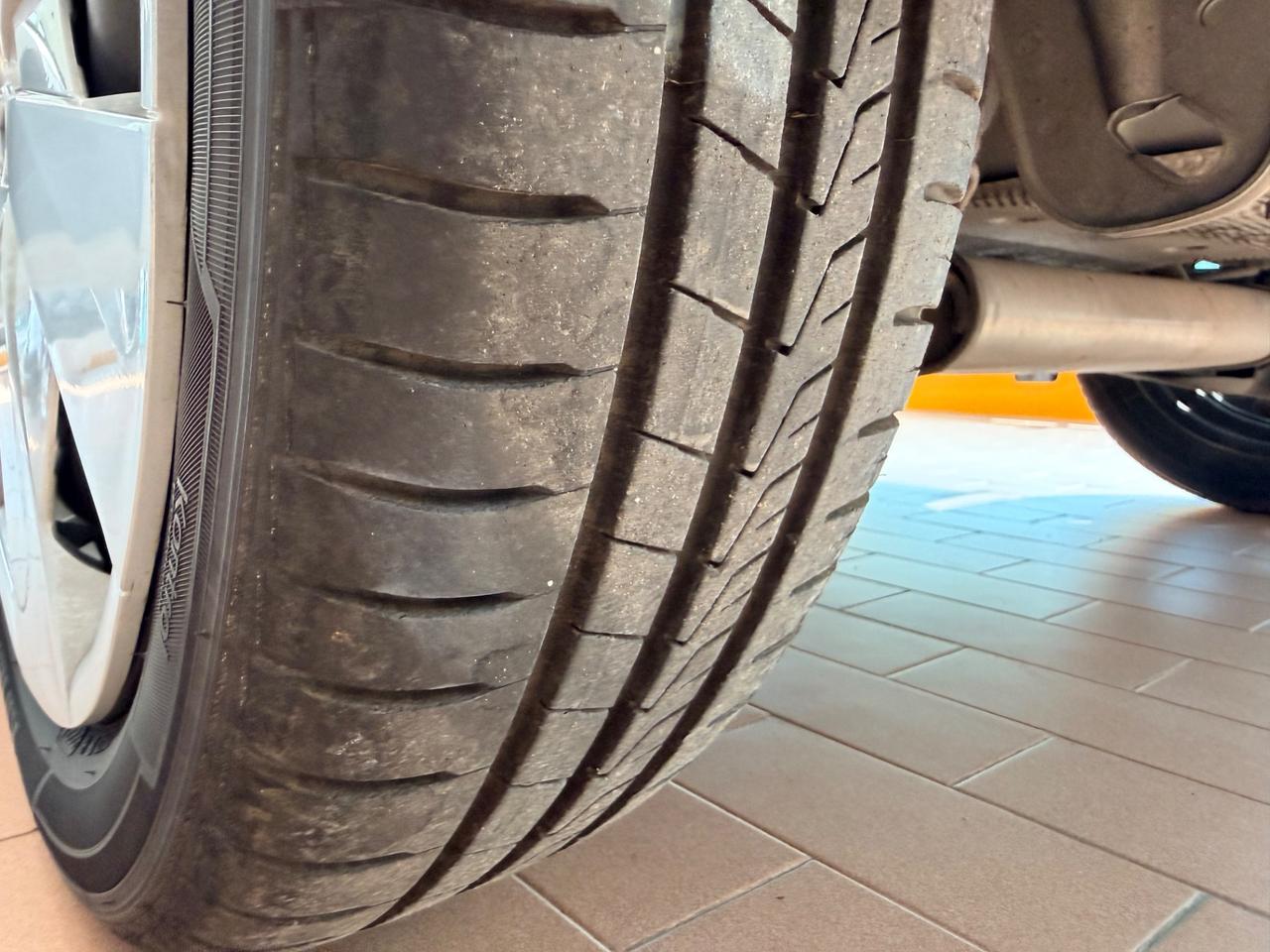 Toyota Aygo 1.000 benzina 69cv Neopatentati