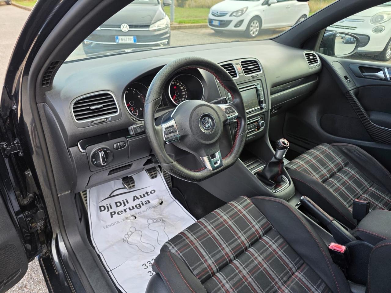 Volkswagen Golf GTI 2.0 TSI 5p.