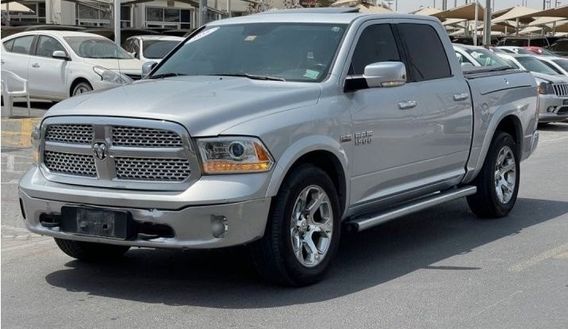 Dodge Ram Laramie Crew Cab 4x4 5.7 V8 Gpl