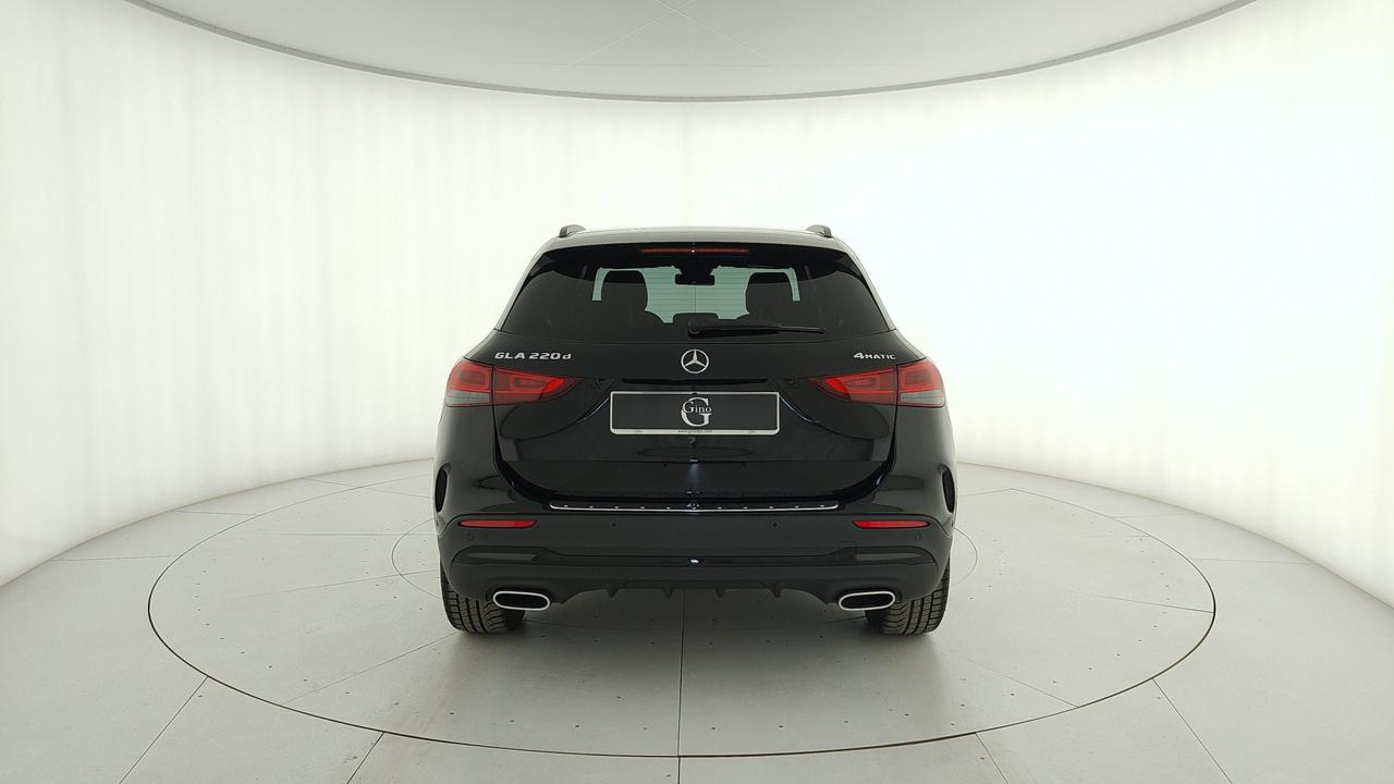Mercedes-Benz GLA 220 d Premium 4matic auto