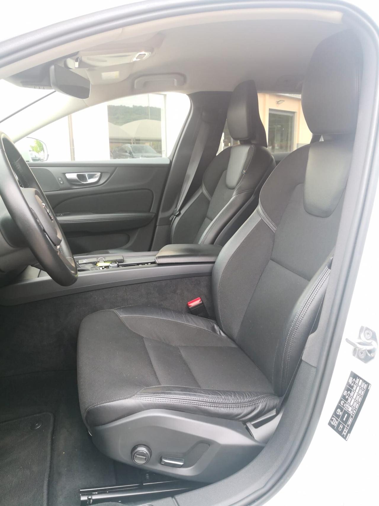 Volvo V60 Cross Country D4 AWD Geartronic ***TENUTA MOLTO BENE***UNIPROPRIETARIO***