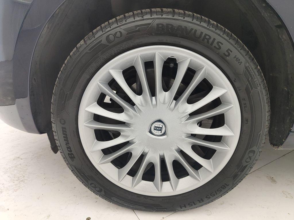 LANCIA Ypsilon 3ª serie - Ypsilon 1.2 69 CV 5 porte S&S Gold