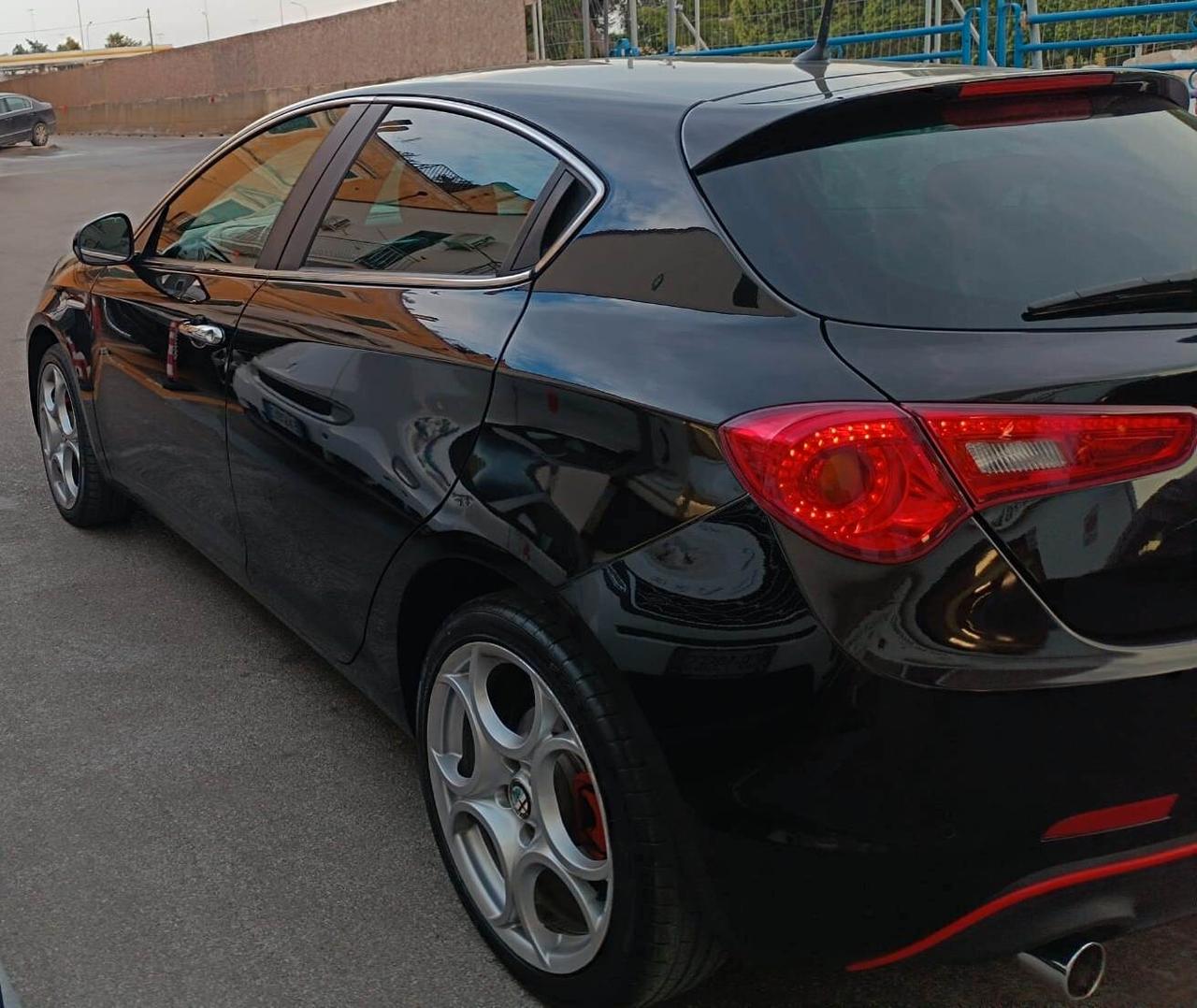 Alfa Romeo Giulietta 2.0 JTDm-2 150 CV Distinctive