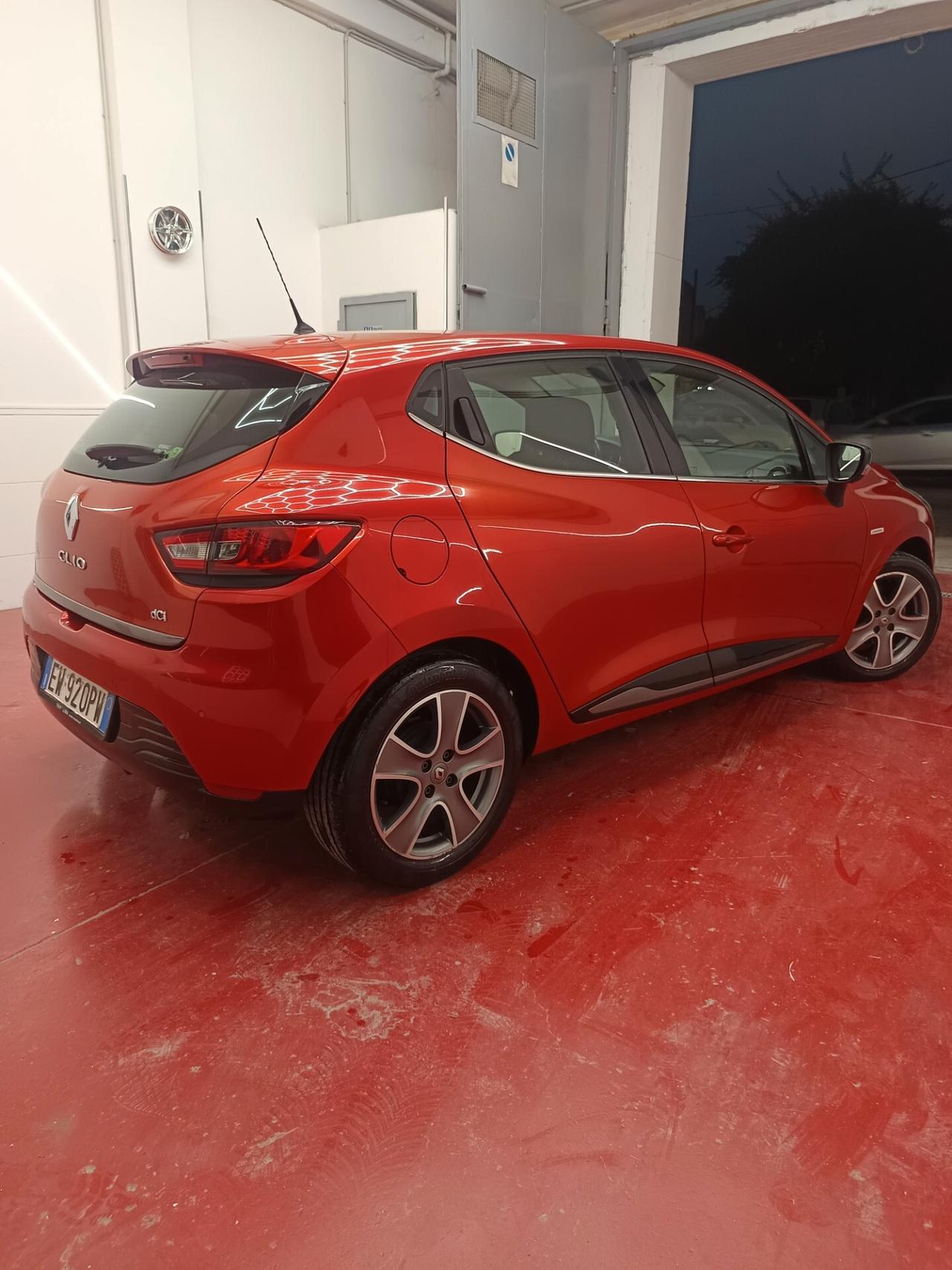Renault Clio 1.5 dCi 8V 75CV 5 porte Costume National