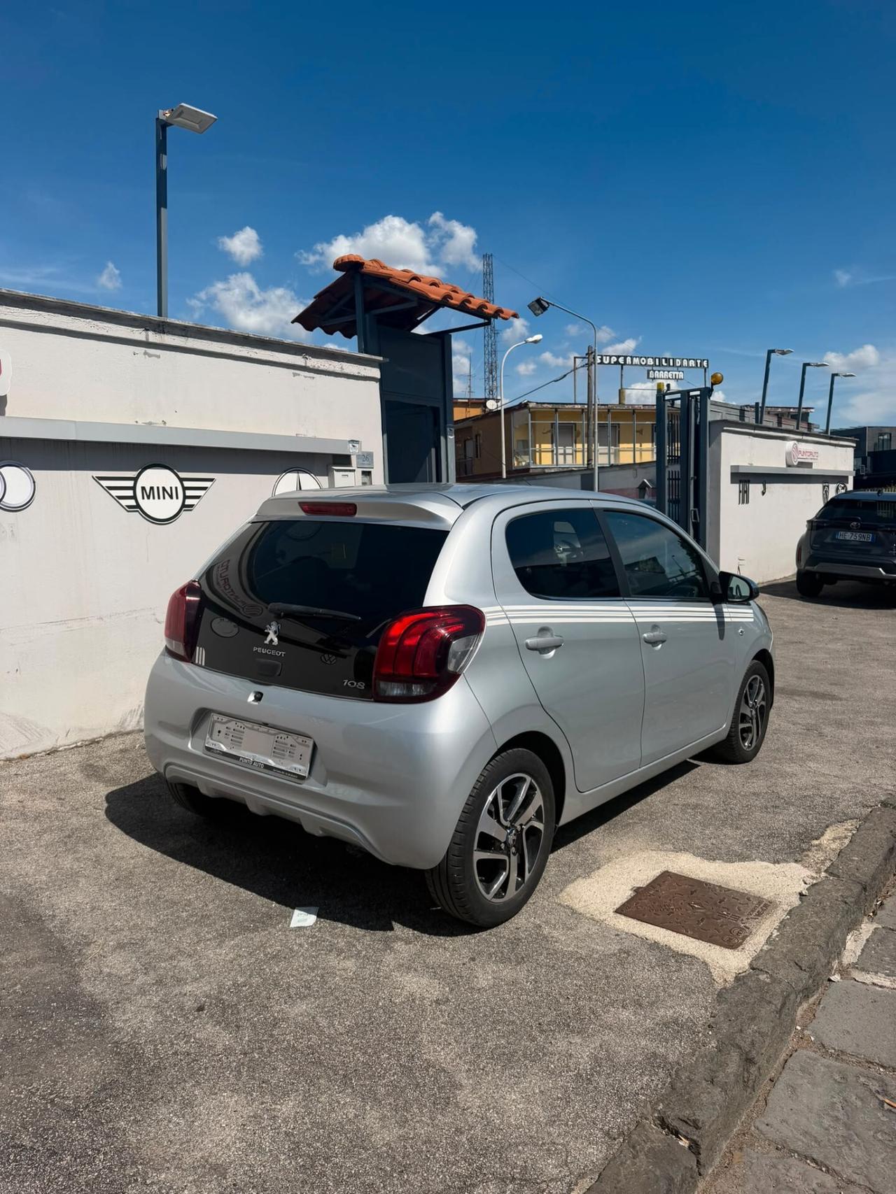 Peugeot 108 VTi 68 5 porte Allure