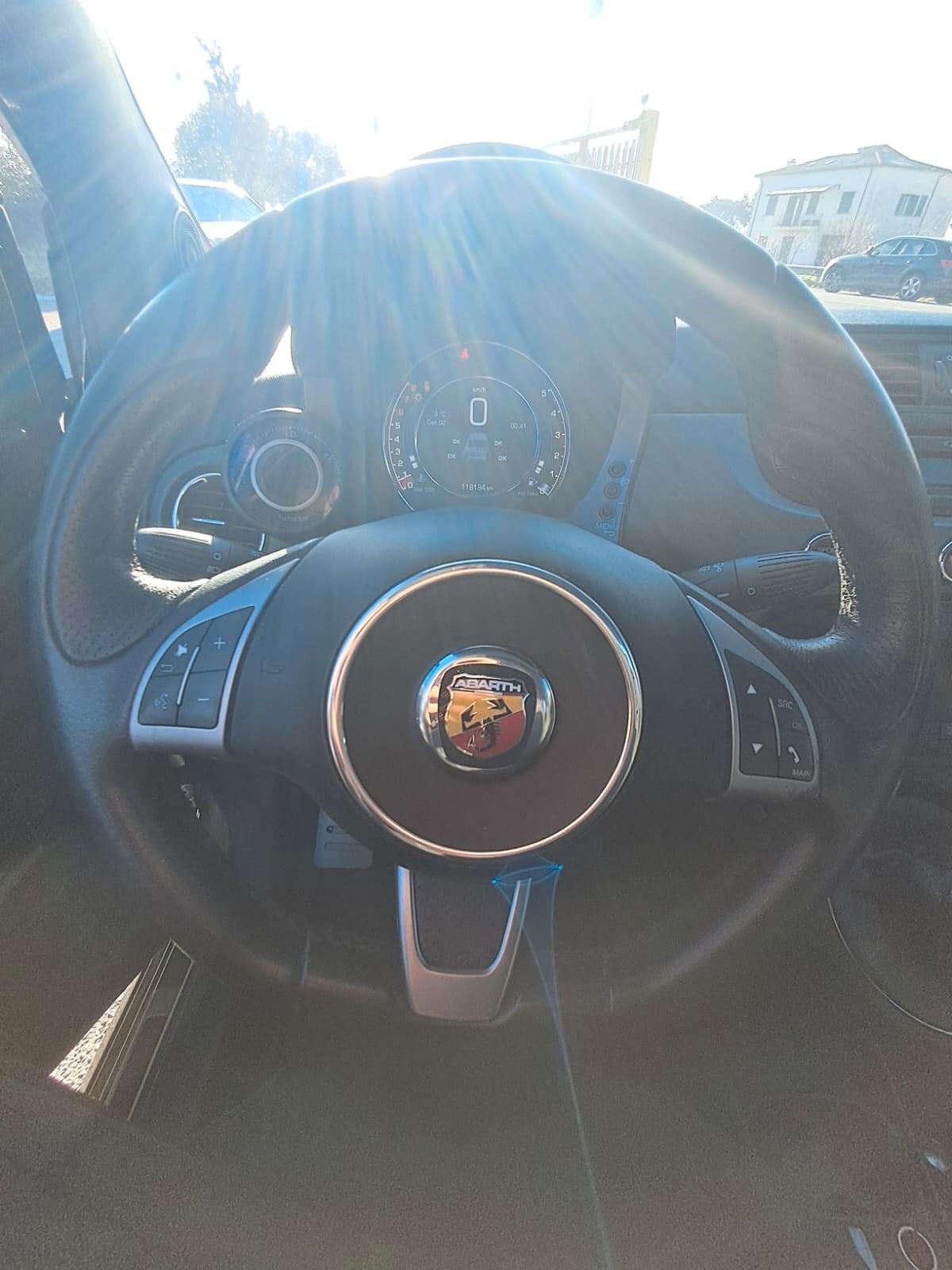 Abarth 595 1.4 Turbo T-Jet 180 CV Competizione