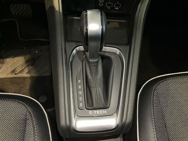 RENAULT Captur 1.6 E-Tech hybrid Intens 145cv auto