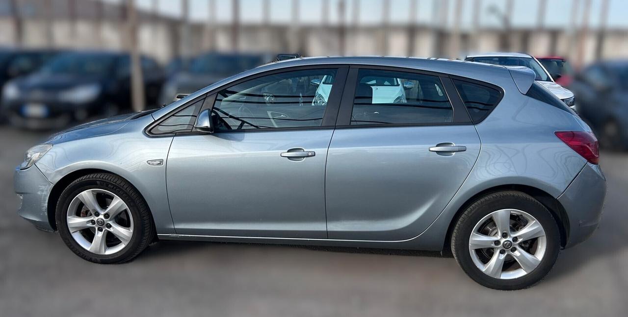 Opel Astra GTC 1.7 CDTI 110CV 3p Elective Cosmo