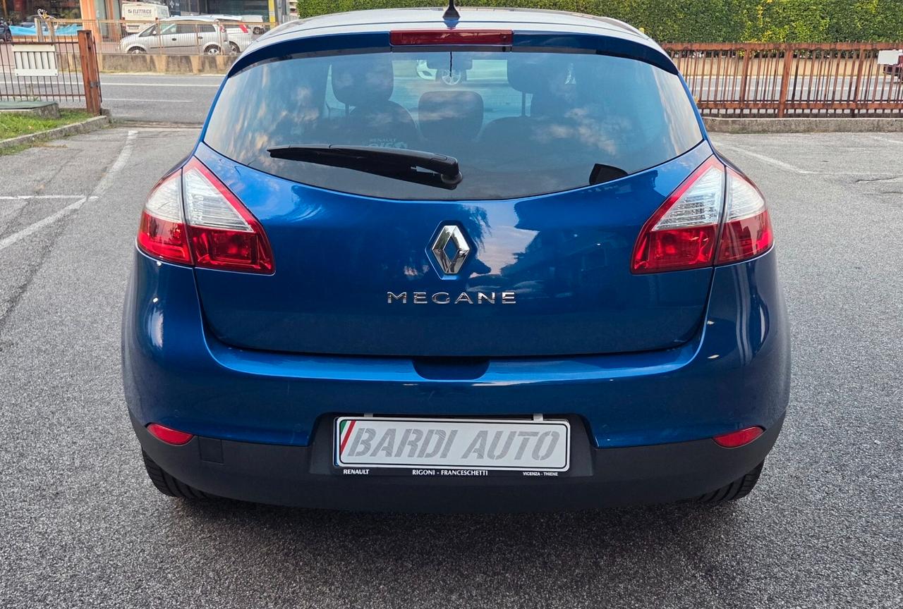 Renault Megane 1.6 Attractive 5 porte
