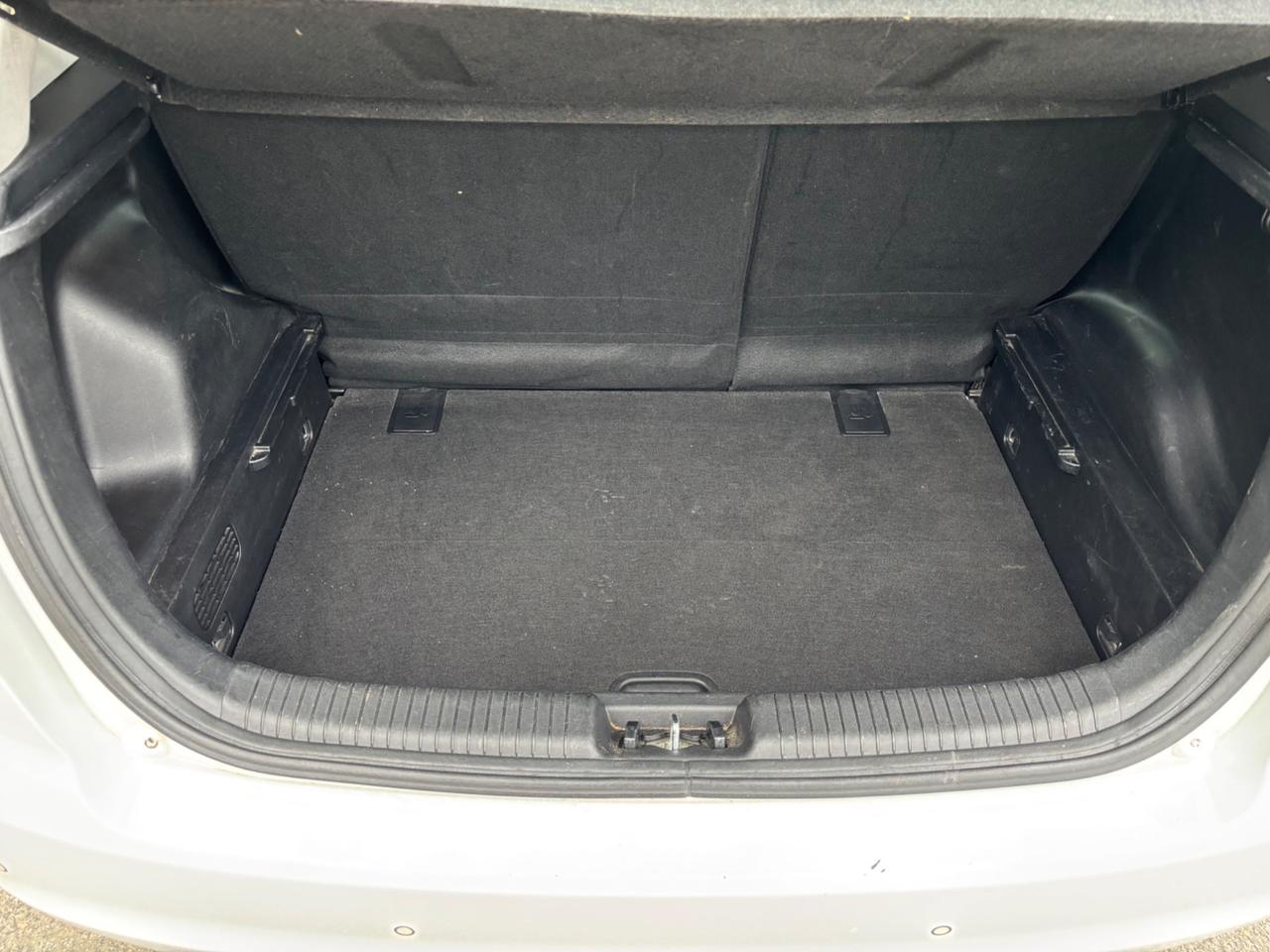 Kia Venga 1.4 benzina OK NEOPATENTATI