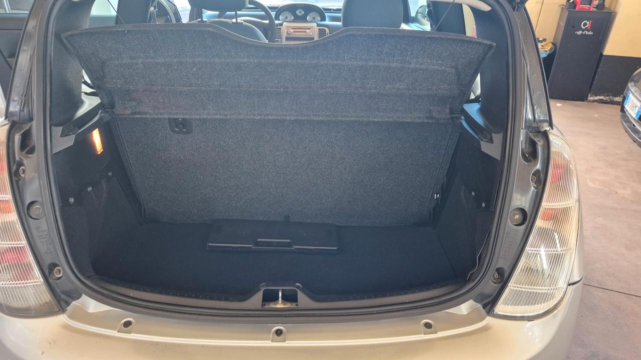 Lancia Ypsilon 1.2 Oro