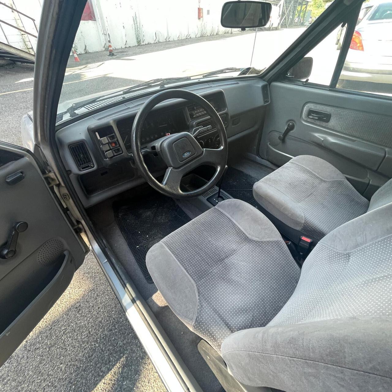 FORD FIESTA 1.1 49Cv. GHIA AUTOMATICA