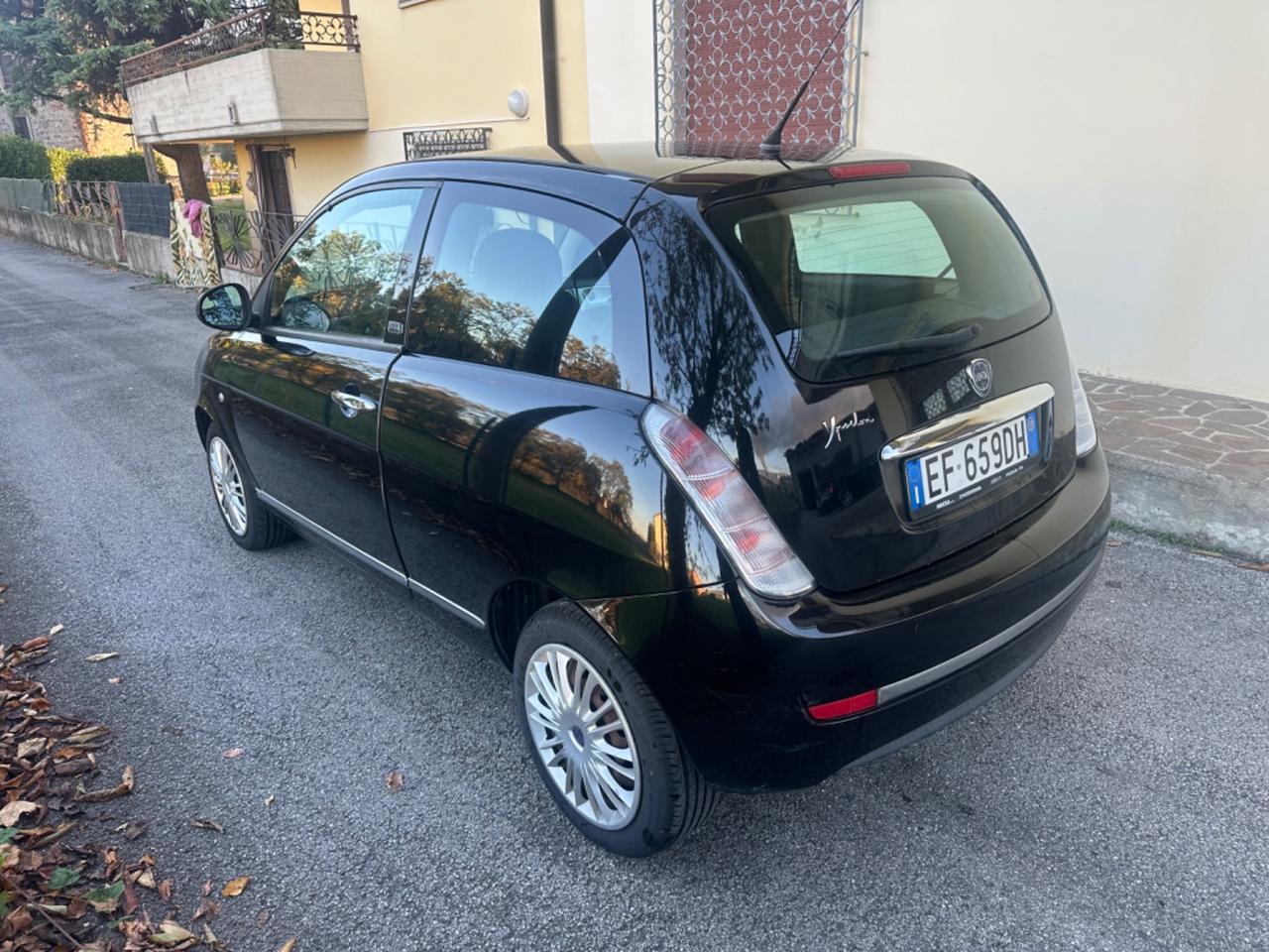 Lancia Ypsilon 1.2 69 CV Diva