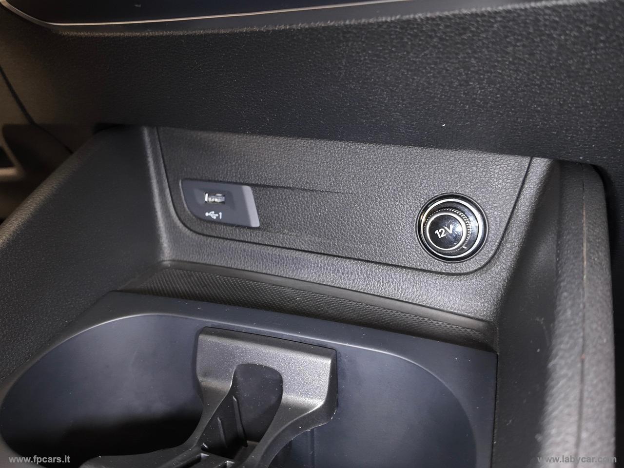 AUDI Q2 35 TDI quattro S tr. Identity Black