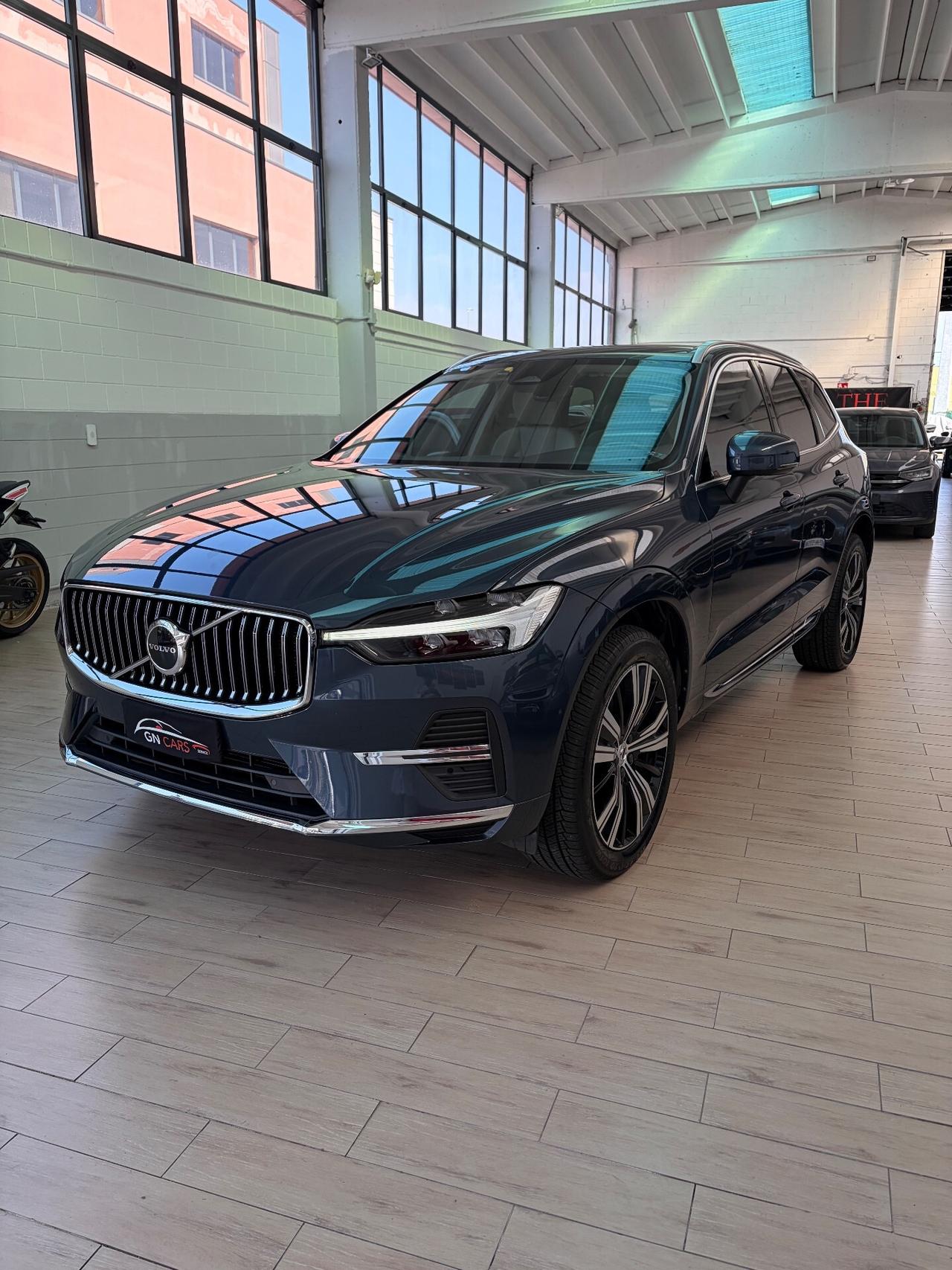 Volvo XC60 B4 (d) AWD automatico Plus Bright