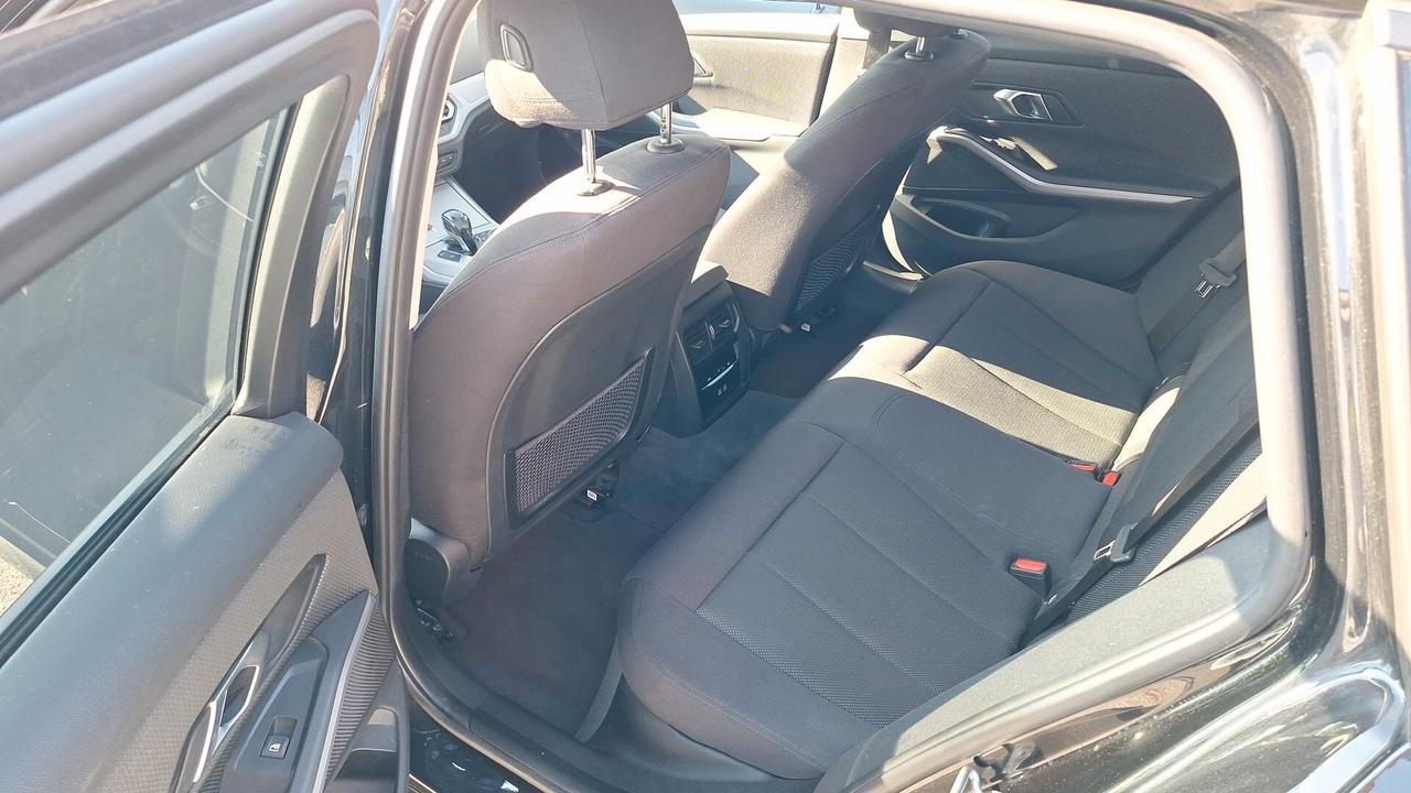 Bmw 320 320d 48V Touring Business Advantage SOLI 70000KM