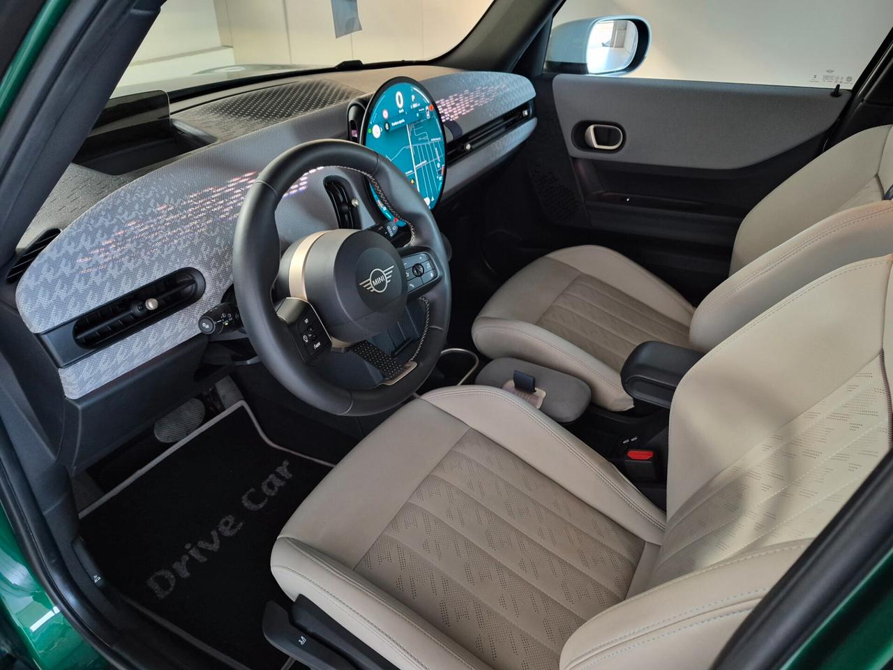 MINI Cooper C STEPTRONIC TETTO PELLE LED NAVI CARPLAY RETROCAM. HEAD UP DISPLAY WIRELESS VOLANTE RISCALDABILE JCW