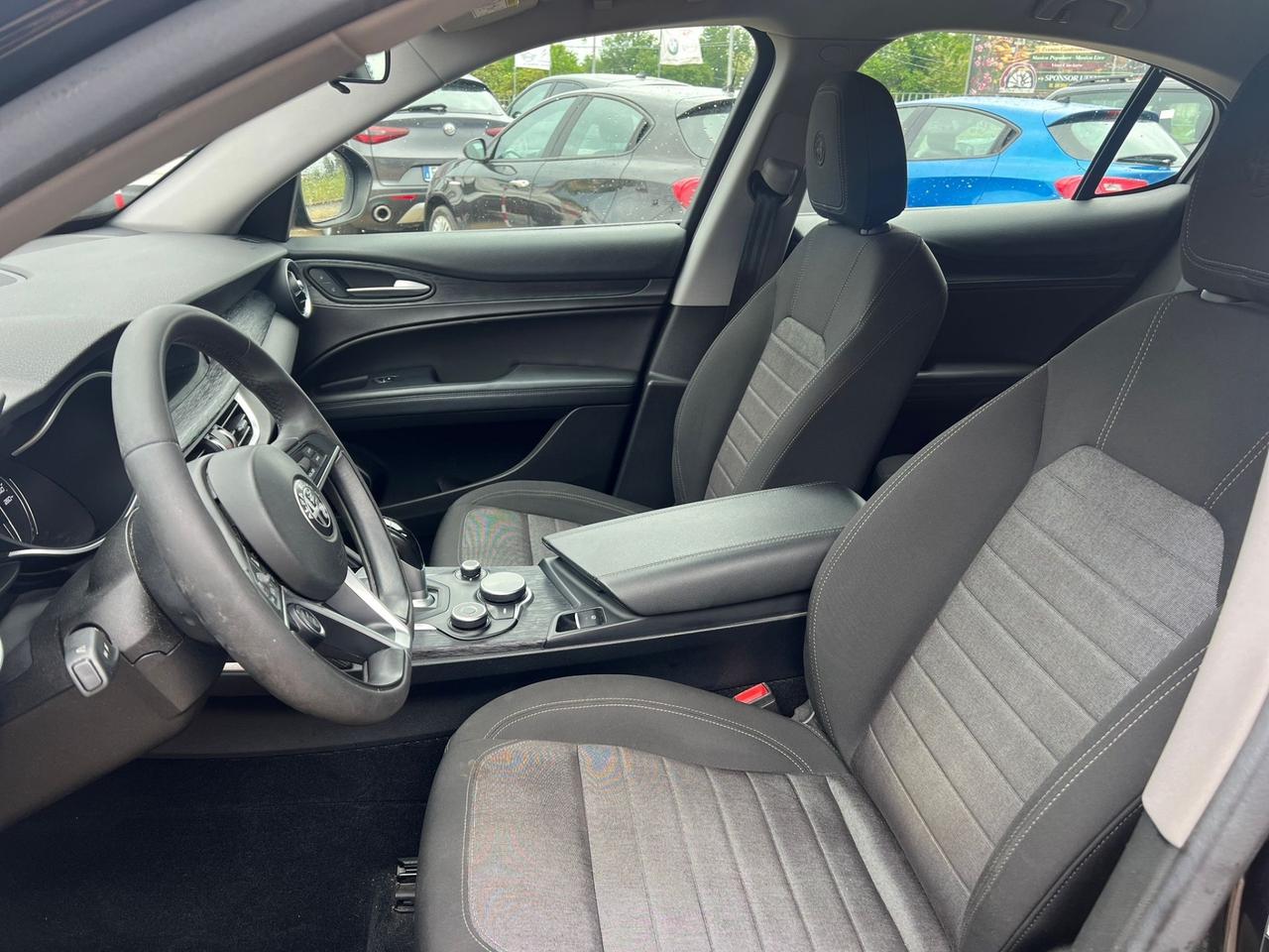 Alfa Romeo Stelvio 2.2 Turbodiesel 160 CV AT8 RWD Business
