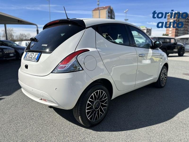 Lancia Ypsilon 1.0 FireFly 70cv Hybrid Alberta Ferretti