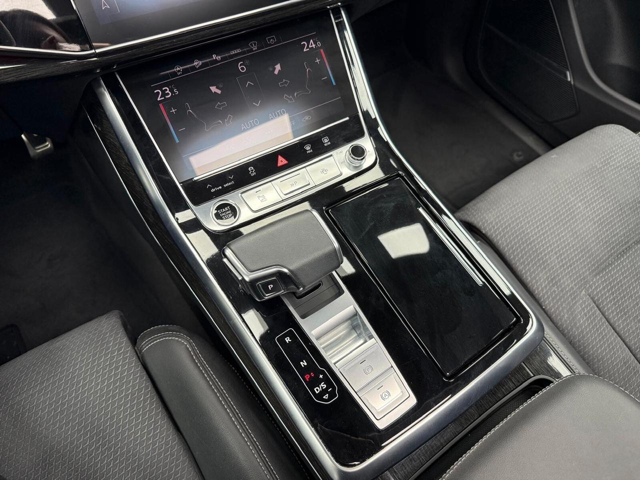 Audi Q8 50 TDI 286 CV quattro tiptronic Sport (336)