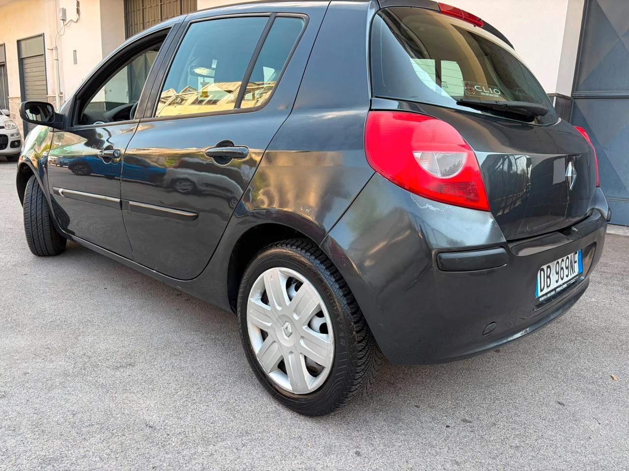 Renault Clio 1.2 16V 5 PORTE CONFORT