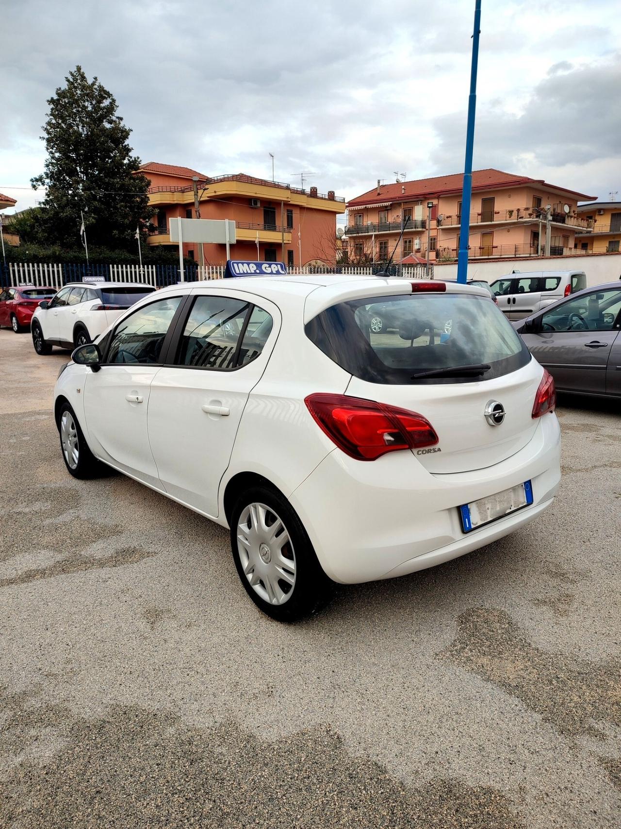 Opel Corsa 1.4 90CV GPL Tech 5 porte Advance