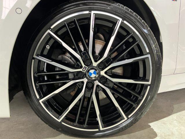 BMW 118 iA 5p. AUT Msport /NAVI+TELEC/LED/"19 Performance