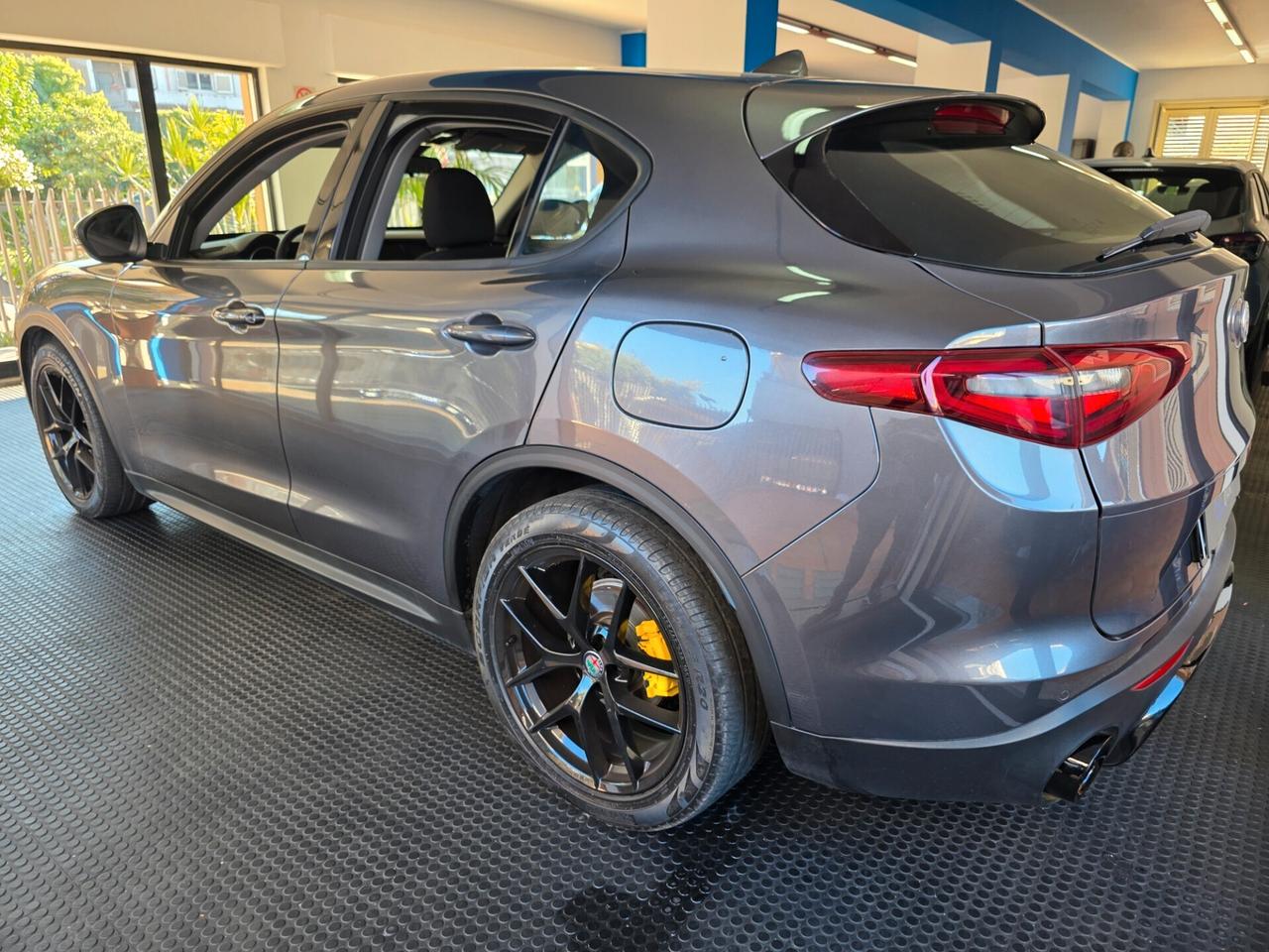 Alfa Romeo Stelvio 2.2 160cv AT8 2018 FINANZIABILE