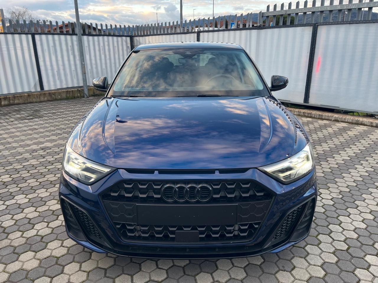 Audi A1 SPB 30 TFSI S tronic line edition