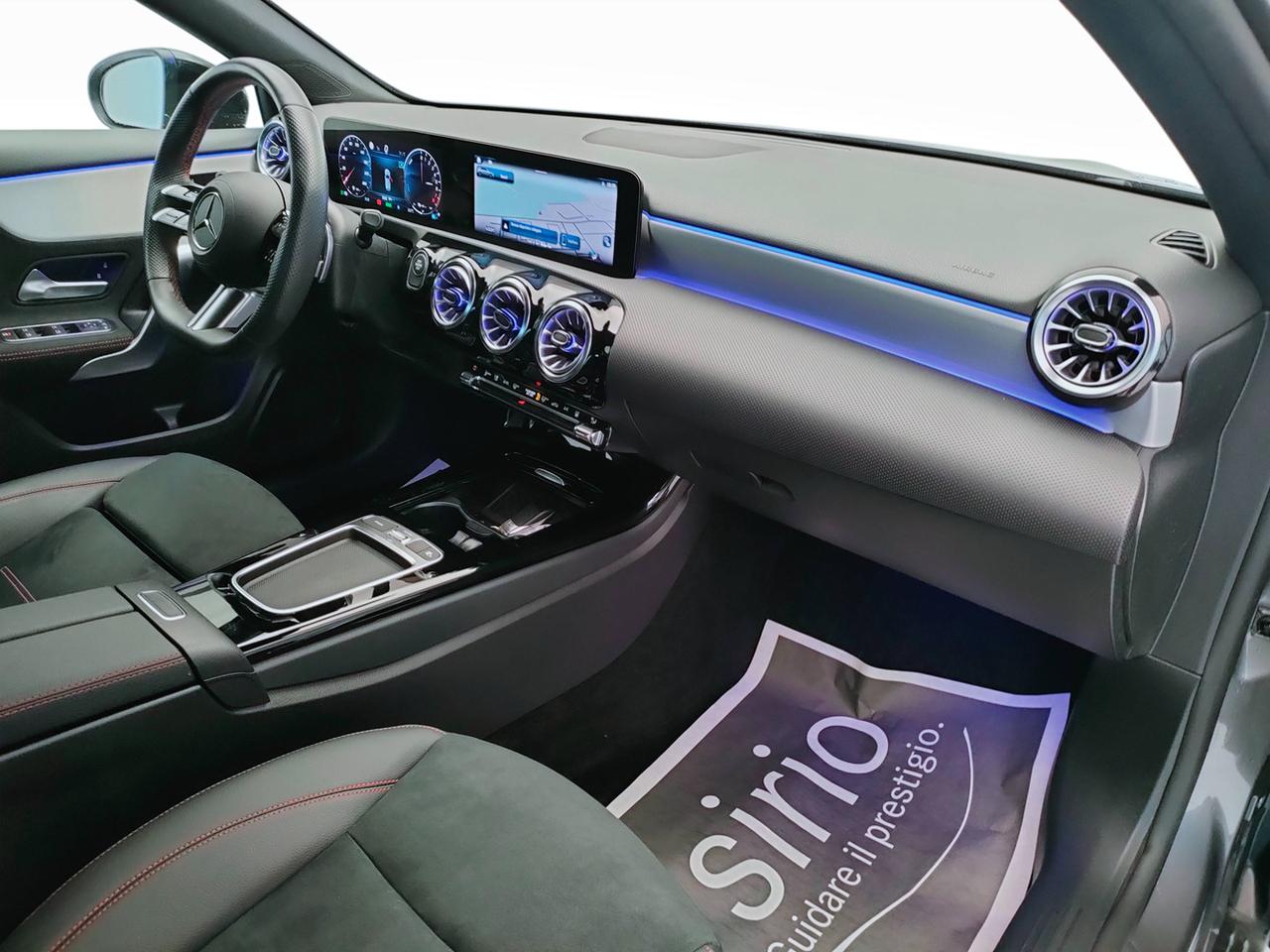 Mercedes-Benz Classe A - W177 2023 - A 250 e phev AMG Line Premium auto
