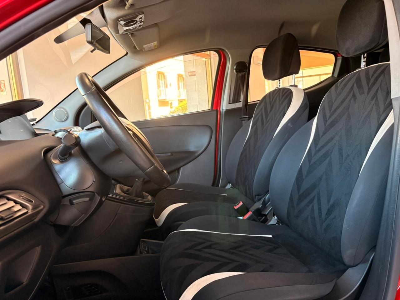 Lancia Ypsilon 1.2 69 CV 5 porte GPL Ecochic Gold