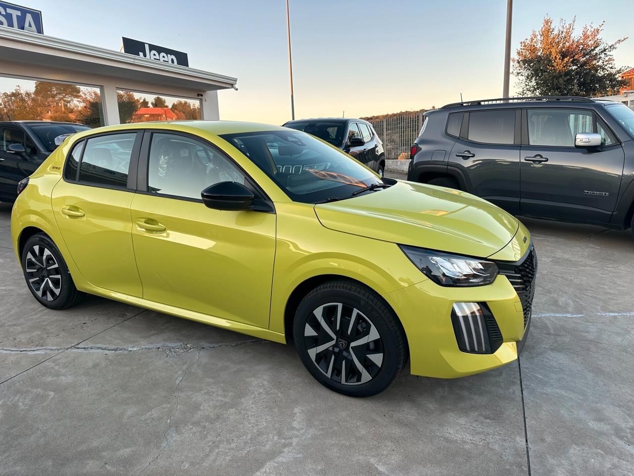 Peugeot 208 Hybrid 110 e-DCS6 Style (NUOVA)