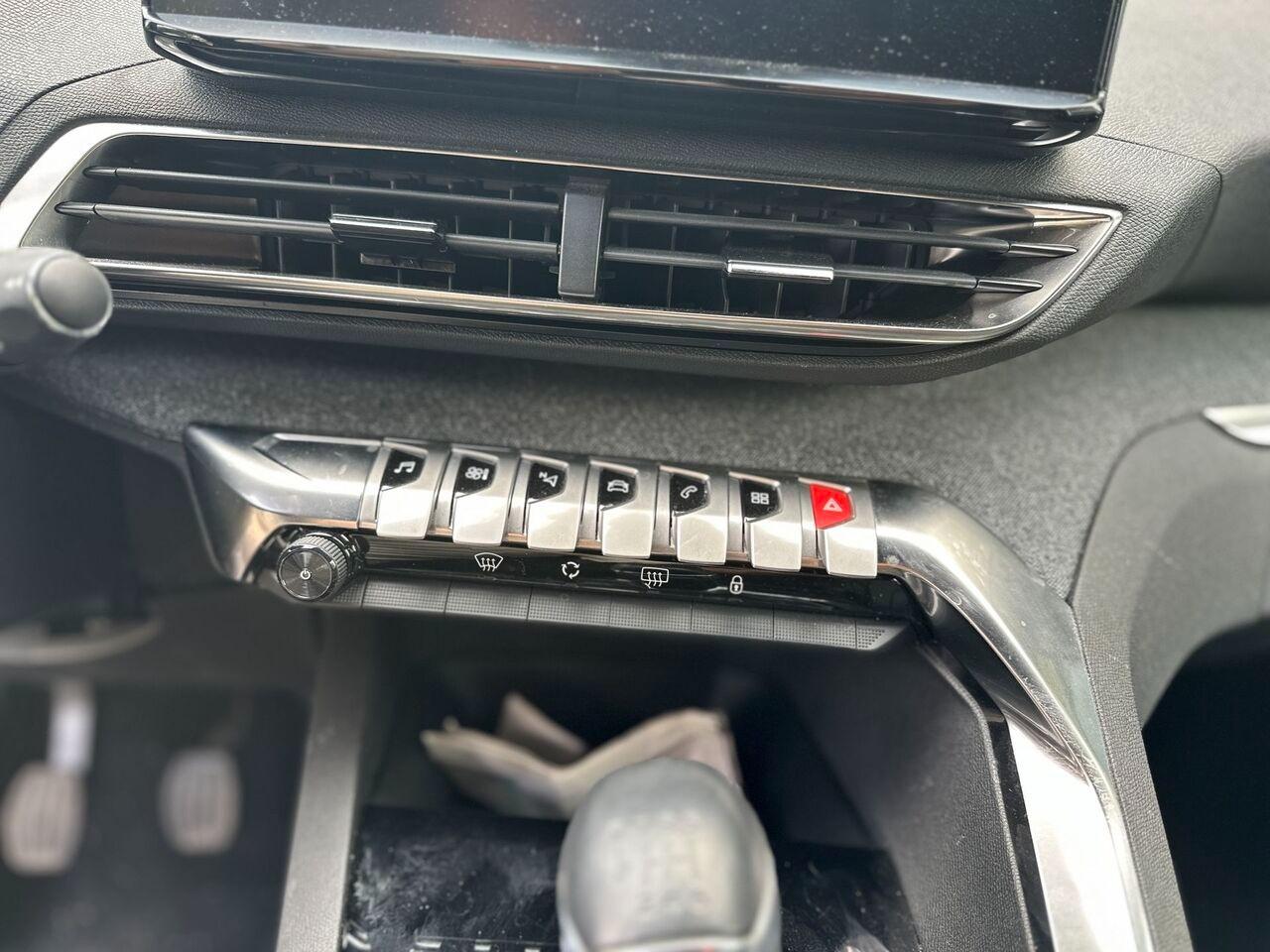 PEUGEOT 3008 II 2021 - 3008 1.2 puretech t Allure Pack s&s 130cv