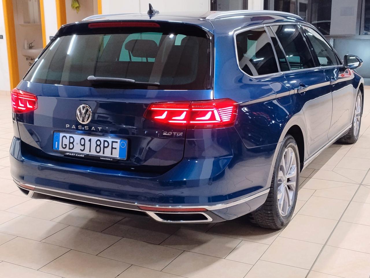 VOLKSWAGEN Passat 2.0 TDI DSG Executive MATRIX LUCI AMBIENTE