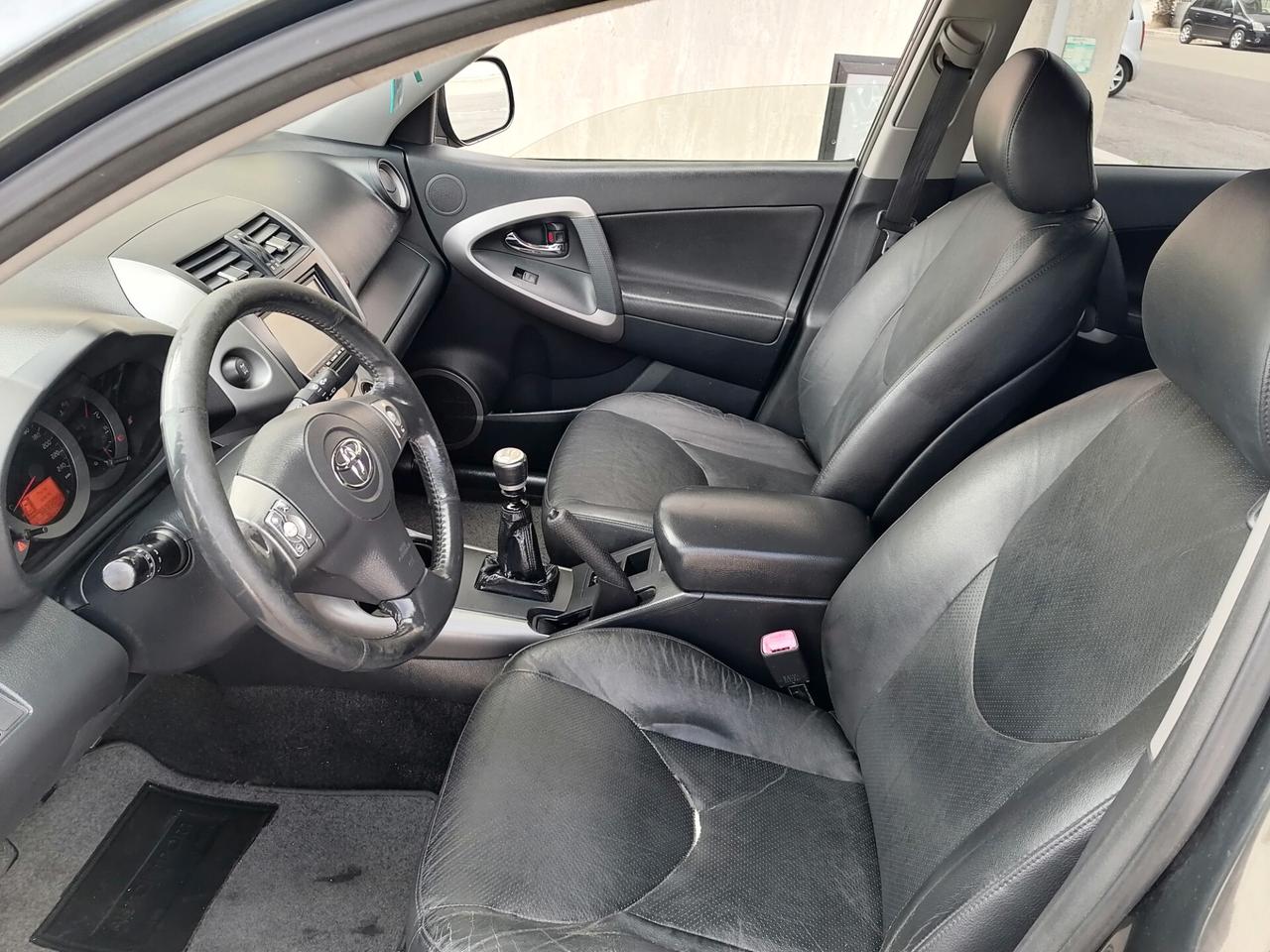 Toyota RAV 4 Crossover 2.2 D-Cat 177 CV Luxury