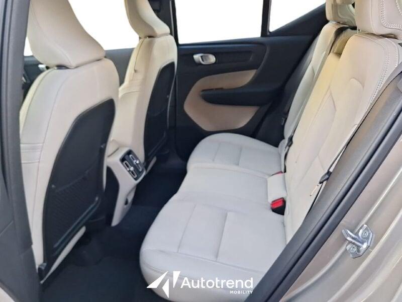 Volvo XC40 T3 163 CV Automatica NAVI LED Inscription