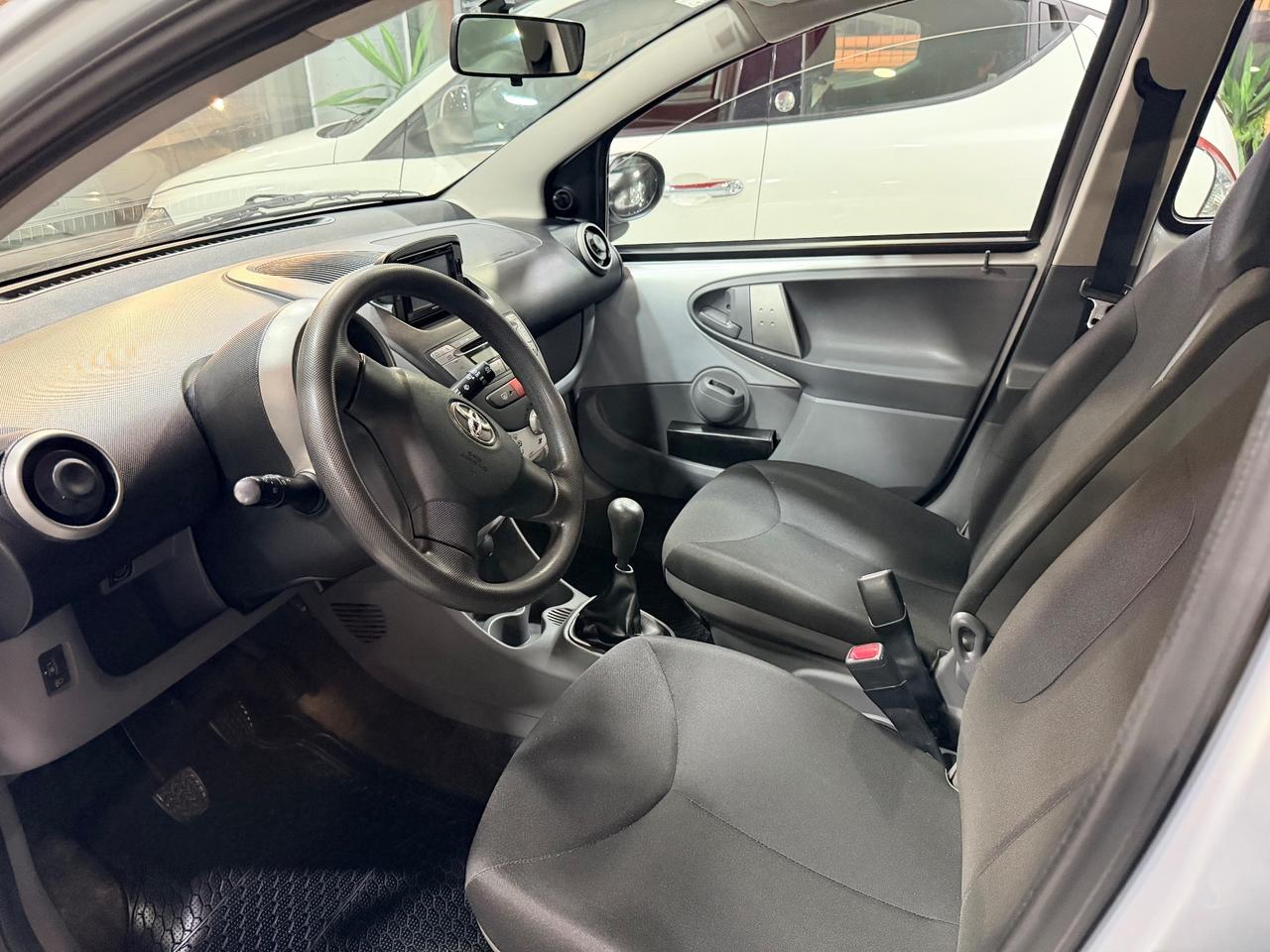 Toyota Aygo 1.0 TOM TOM