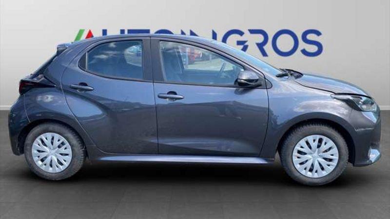Toyota Yaris IV 2020 1.5h Business