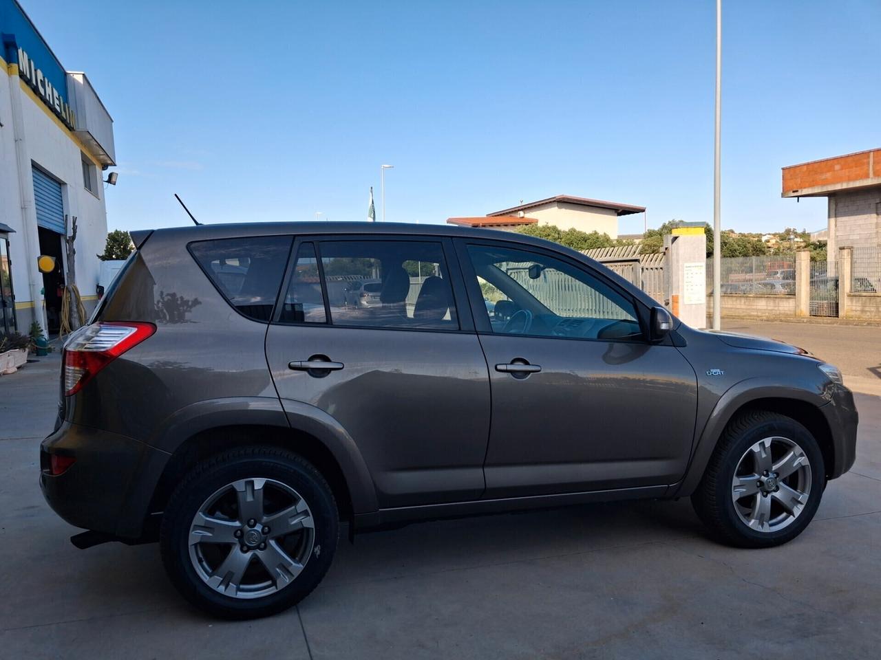 TOYOTA Rav4 Crossover 2.200 D-Cat 150cv 4WD Autom.