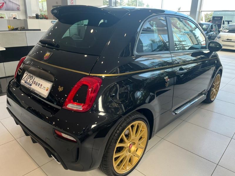 Abarth 595 1.4 Turbo T-Jet 165 CV Scorpioneoro