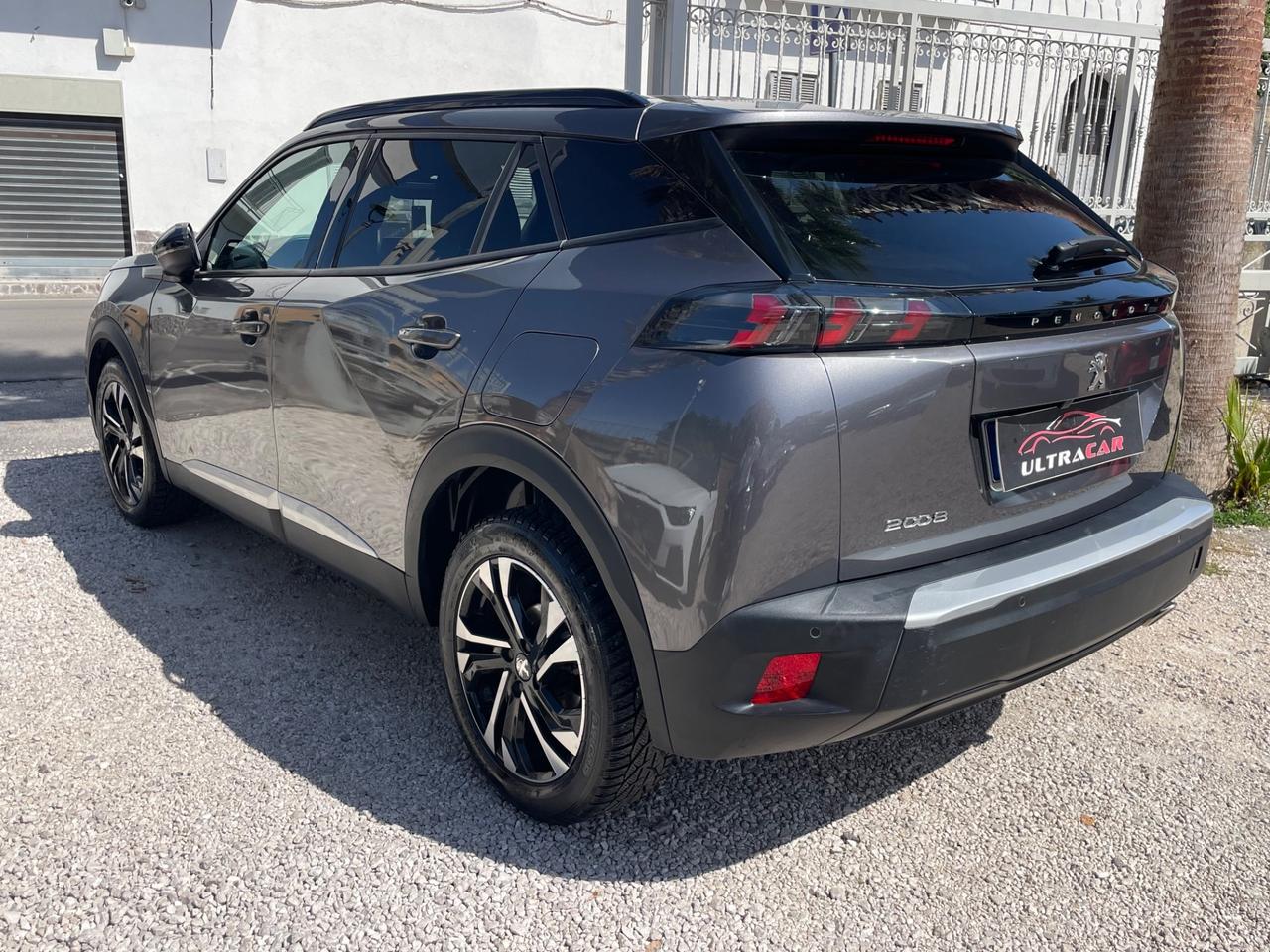 Peugeot 2008 BlueHDi 130 Allure Automatica Unico proprietario