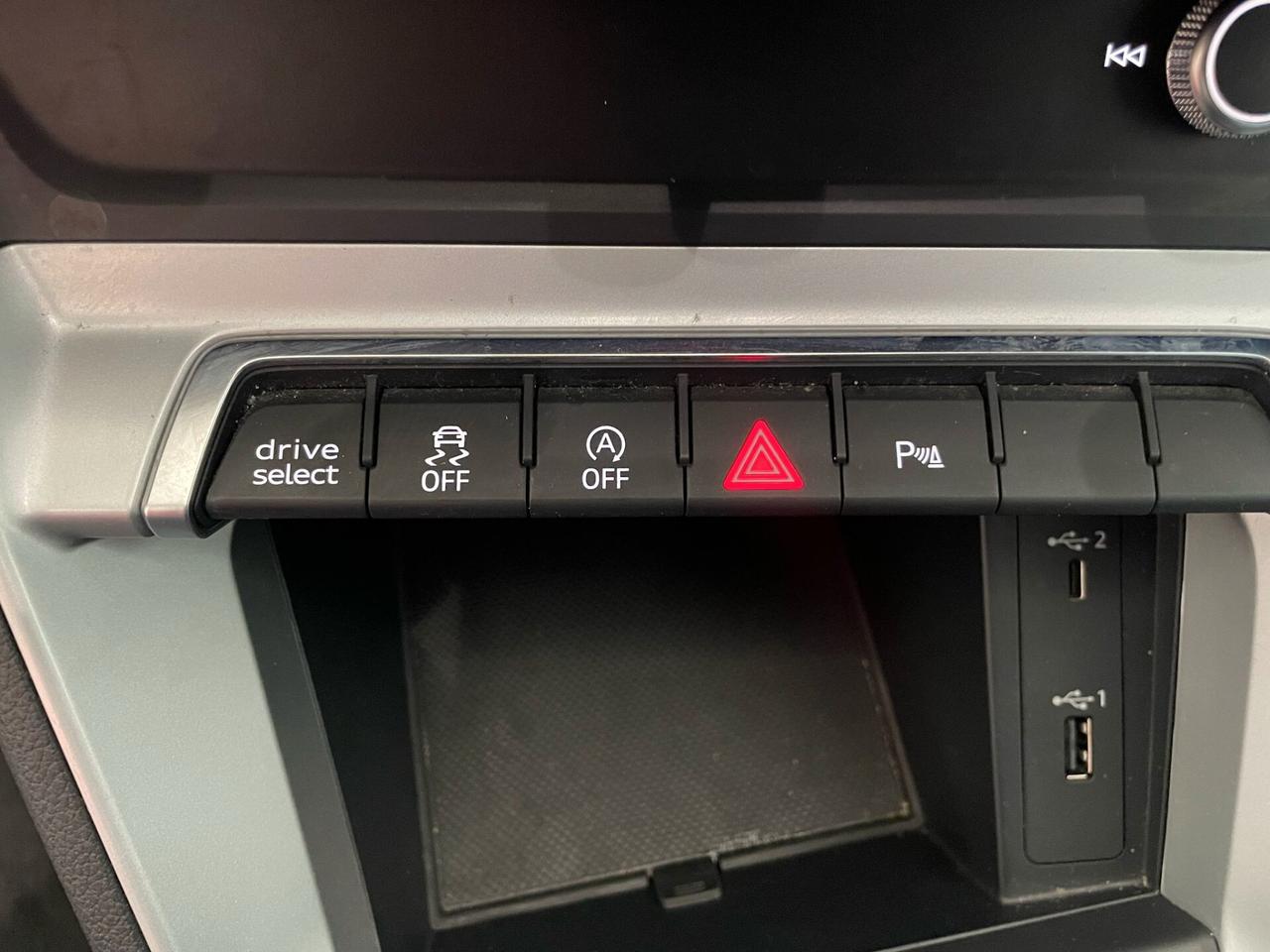 AUDI Q3 SPTB 35TDI 150cv S-TRONIC S-LINE