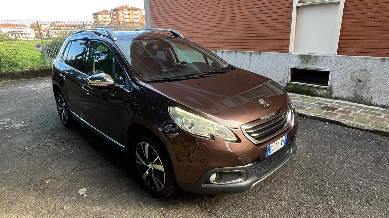 Peugeot 2008 BlueHDi 120 S&S Allure