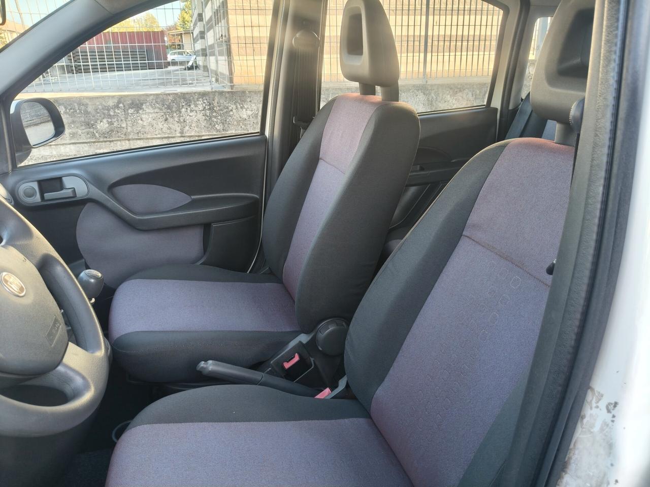 Fiat Panda 1.2 Dynamic SOLAMENTE 123.000 KM