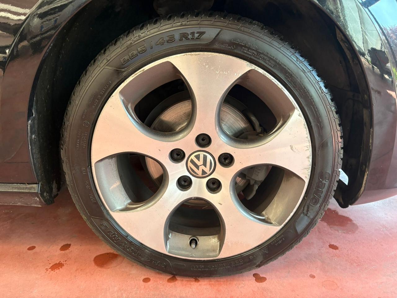 VOLKSWAGEN GOLF 7 Diesel 1.6 TDI CV 105 Km 184.966 X NEOPATENTATI Garanzia 12 mesi