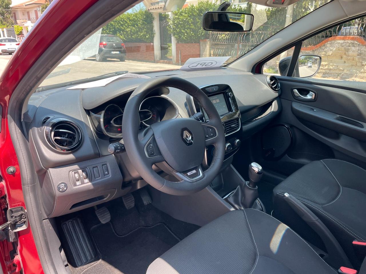 RENAULT Clio TCe 12V 90 CV GPL MOSCHINO LIFE