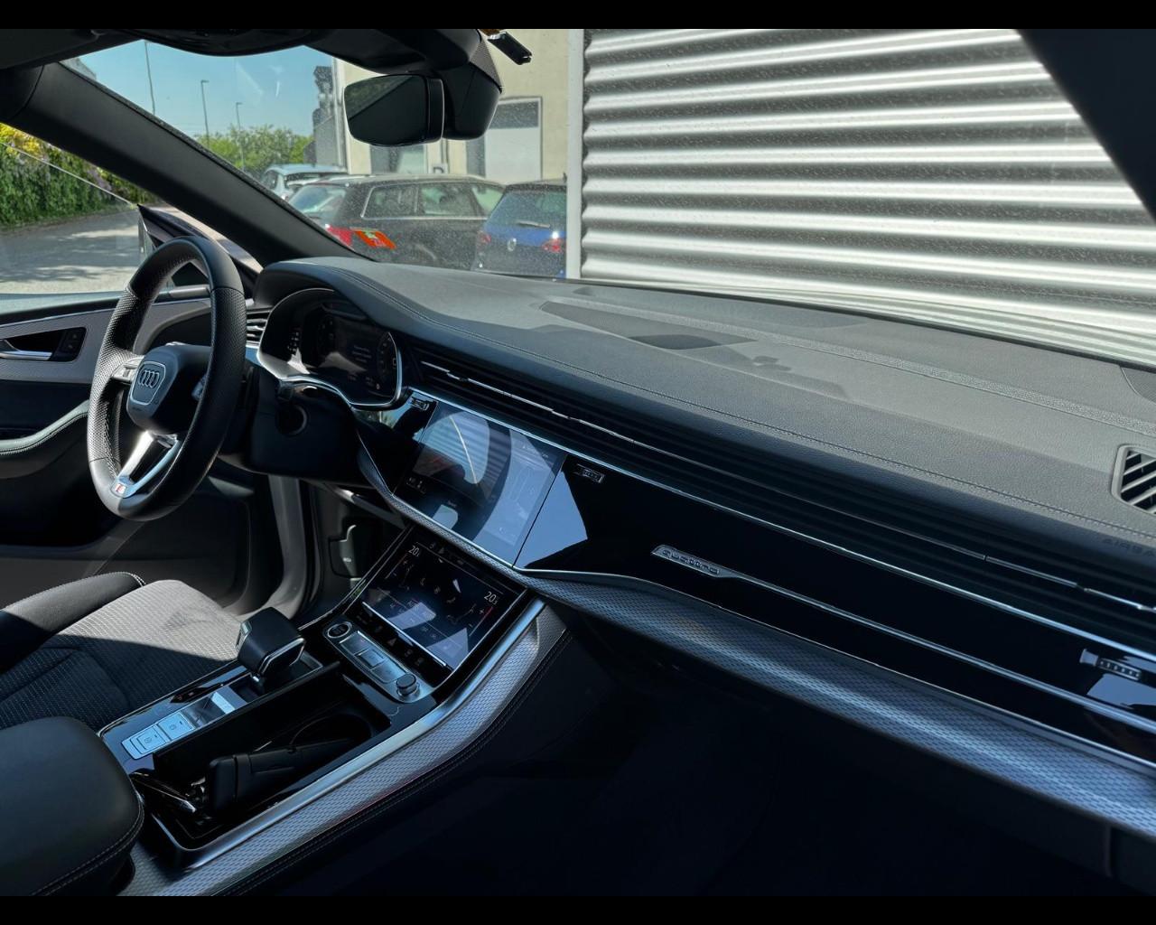 AUDI Q8 50TDI TIPTRONIC QUATTRO S-LINE EDITION