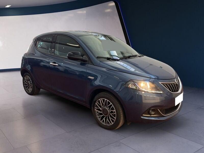 Lancia Ypsilon III 2021 1.0 firefly hybrid Gold Plus s&s 70cv 5p.ti
