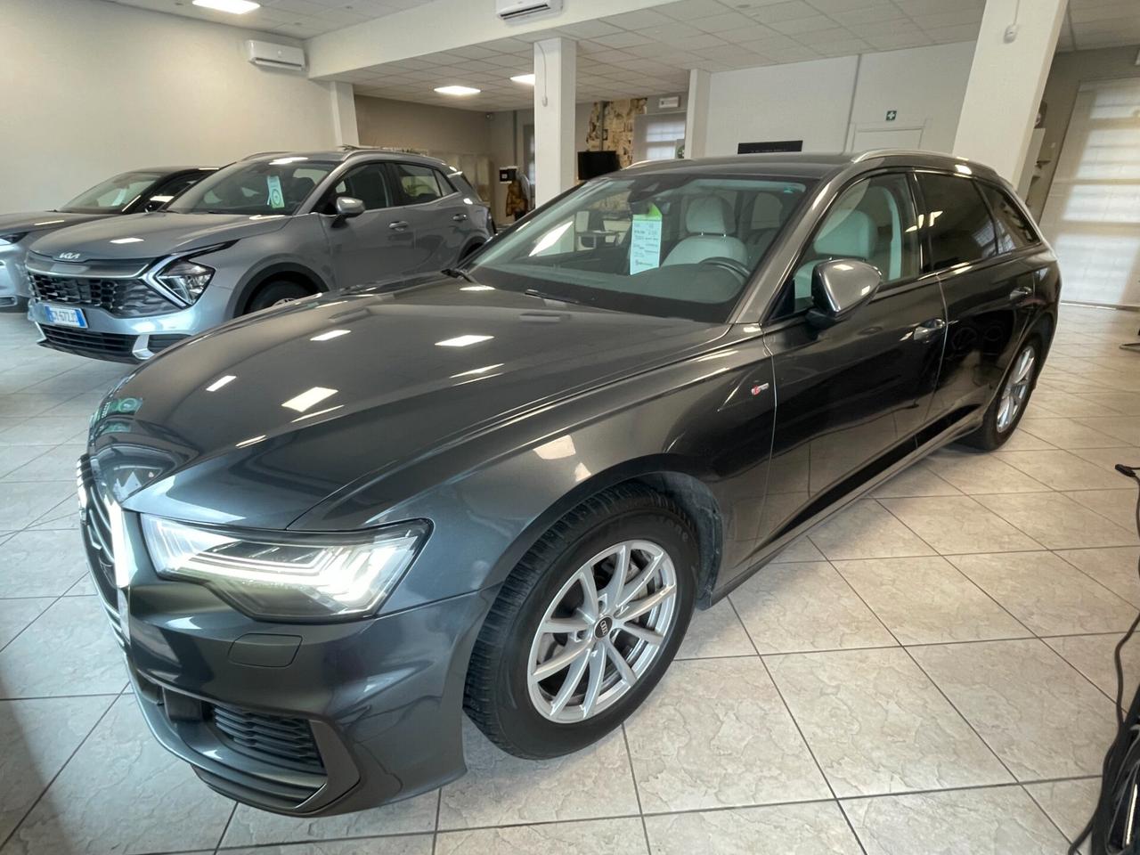 Audi A6 Avant 40 2.0 TDI quattro ultra S tronic S Line PELLE